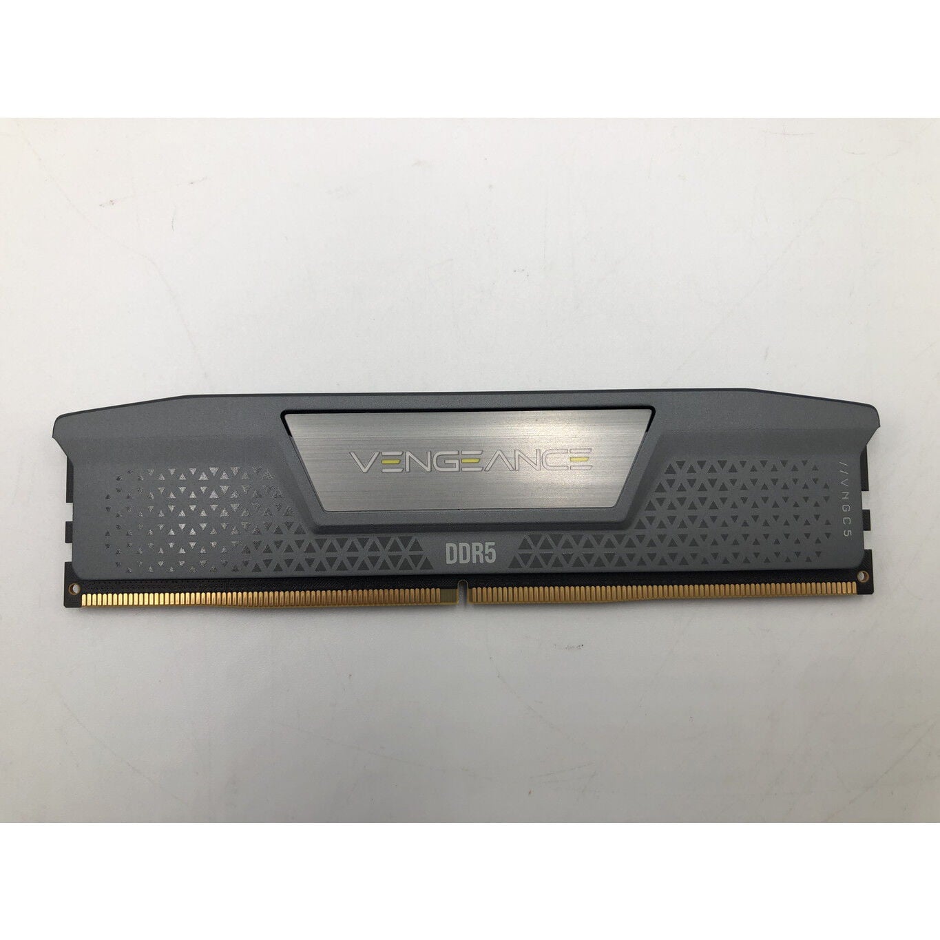 中古 CORSAIR CMK32GX5M2B6400Z36 (DDR5 PC5-51200 16GB) 4680003190