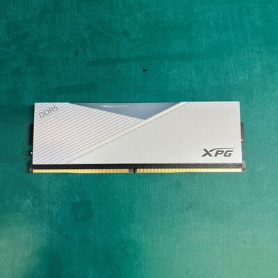 【静岡東瀬名店】中古  PC5-44800 16GB デスクトップ用 149153 
