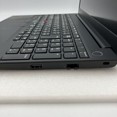 【新潟店】中古  LENOVO E15 Gen2 MSO 指紋認証あり (Intel Core i5 1135G7 2.4GHz/8GB/SSD256GB/-/オンボード/15.6/1920x1080/GbE/Wi-Fi/WEBCAM/W11P/Microsoft Office Home and Business 2024) 188500 