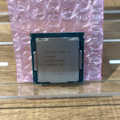 【姫路店】中古  INTEL Core i3 8100 (1151/3.60GHz/6M/C4/T4) 136202 