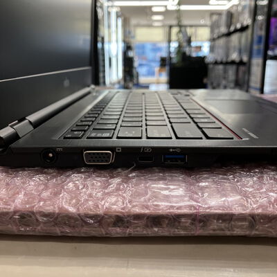 【宮崎恒久店】中古  FUJITSU LIFEBOOK U7410 (INTEL Core i5 10310U 1.7GHz/16GB/SSD256GB/-/オンボード/14/1366x768/Wi-Fi/WEBCAM/W11H64/Microsoft Office Home and Business 2024付) 180536 