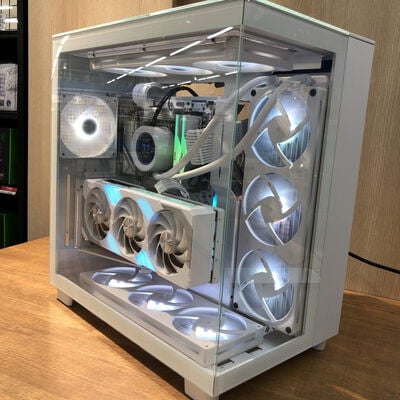 【姫路店】中古  自作パソコン(i7 14700F/32GB/ストレージレス/RTX4070 Ti SUPER/OS無し) 184941 