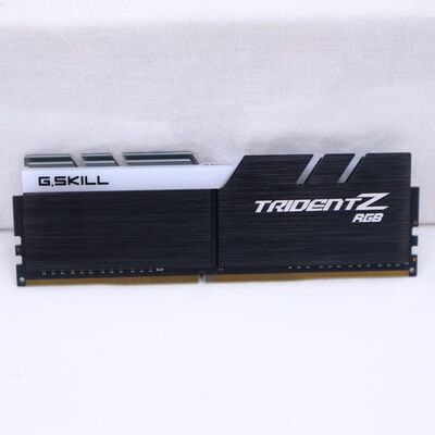 【通販センター】中古  PC4-25600 8GB デスクトップ用(DDR4-3200) 140727 