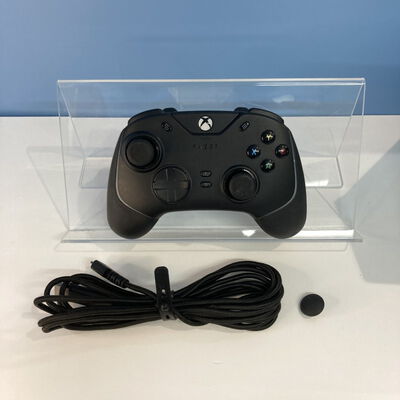 【博多店】中古  Razer Wolverine V2 Chroma 3310006140 