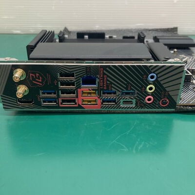 【浦添城間店(沖縄)】中古  ASRock B650 PG Lightning WiFi (B650 AM5 ATX DDR5) 4780001295 