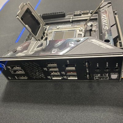 【大宮店】中古  ASUS ROG STRIX B850-I GAMING WIFI (B850 AM5 mITX) 175470 