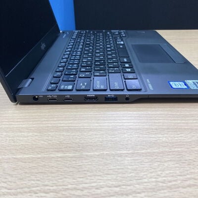【甲府飯田店】中古  FUJITSU LIFEBOOK U939/CX FMVU2604GP (Intel Core i5 8265U 1.6GHz/8GB/SSD256GB/なし/オンボード/13.3/1920x1080/Wi-Fi/WEBCAM/W11H64) 181923 