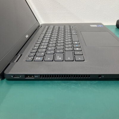 【浦添城間店(沖縄)】中古  DELL Latitude 7520 (Intel Core i7 1165G7 2.80GHz/16GB/SSD512GB/-/オンボード/15.6/3840x2160/Wi-Fi/WEBCAM/W11H) 193673 