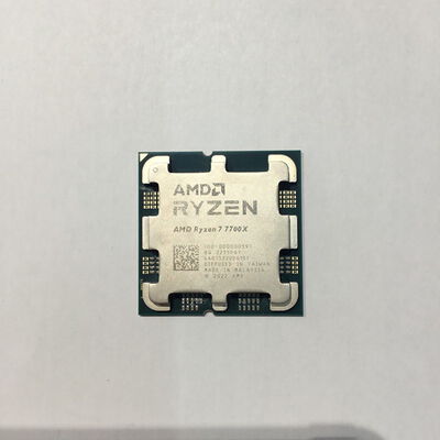 【松山環状枝松店】中古  AMD Ryzen 7 7700X (AM5/4.5GHz/40M/C8/T16/105W 152463 