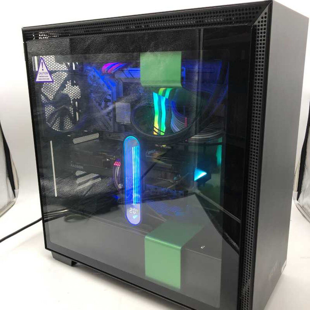 中古 自作パソコン(Ryzen 7 9800X3D/32GB/M.2 SSD1TB/RX9070XT/OSなし