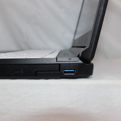 【通販センター】中古  FUJITSU LIFEBOOK A5511/G(Intel Core i5 1145G7 2.60GHz/16GB DDR4/SSD256GB/MULTI/オンボード/15.6/1920x1080/GbE/Wi-Fi/WEBCAM/W11H/VBT) 196525 