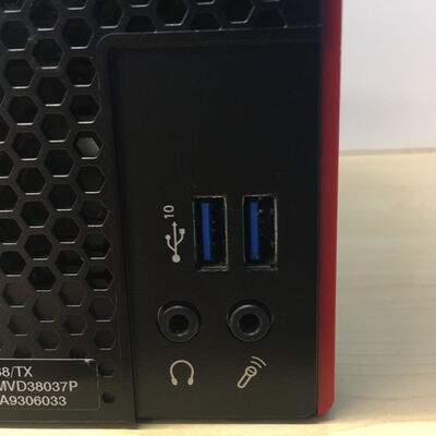【博多店】中古  Fujitsu ESPRIMO D588/TX 