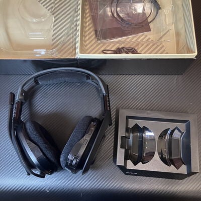 【富士青葉店】中古  ASTRO A50 Wireless Headset + BASE STATION A50WL-002 5070001427 