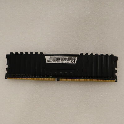 【通販センター】中古  PC4-21300 8GB デスクトップ用(DDR4-2666) 126165 