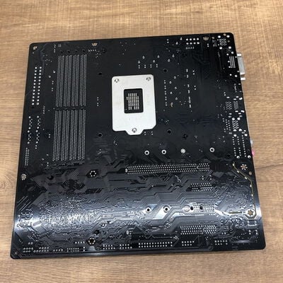 【宇都宮鶴田店】中古  GIGABYTE Z370M D3H (Z370 1151 mATX DDR4) 136232 