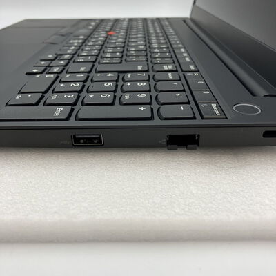 【新潟店】中古  LENOVO E15 Gen2 MSO 指紋認証あり (Intel Core i5 1135G7 2.4GHz/8GB/SSD256GB/-/オンボード/15.6/1920x1080/GbE/Wi-Fi/WEBCAM/W11P/Microsoft Office Home and Business 2024) 188501 