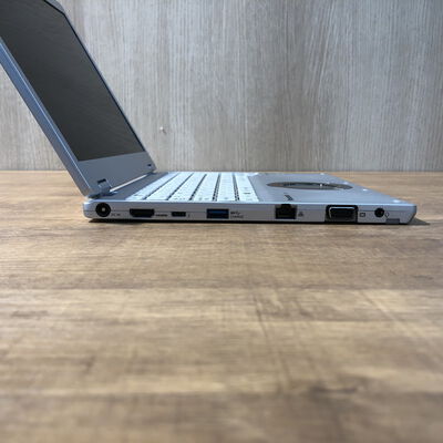 【姫路店】中古  Panasonic Letsnote CF-QV9U30VS(i5-10310U/16GB/SSD256GB/W11P) 4740001474 
