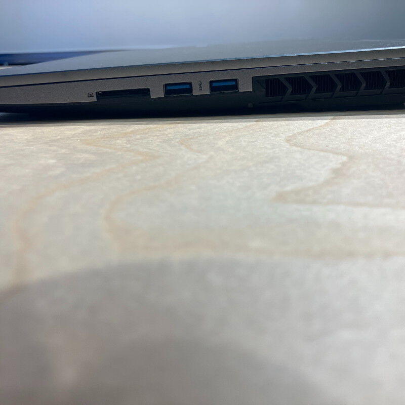 中古 Thirdwave raytrek R5-RL5(i7-13700H/16GB/SSD1TB/なし