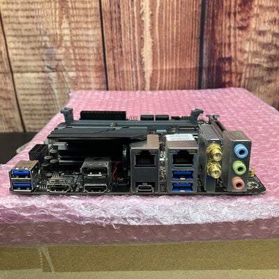 【富士青葉店】中古  GIGABYTE H370N WIFI (H370 1151 mITX DDR4) 137008 