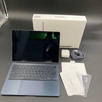 【大須店】中古  Apple MacBook Air M2 2022 Z160001C9(Apple M2/16GB/SSD256GB/-/オンボード/13.6/2560 x 1664 Retina/Wi-Fi) 179161 