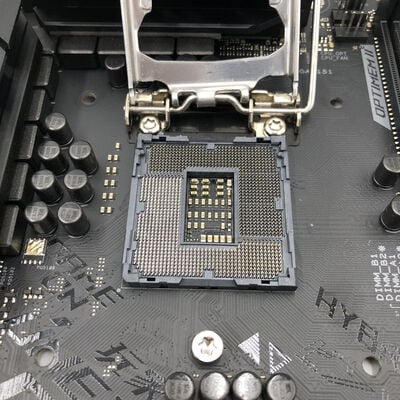 【福井日之出店】中古  ASUS ROG STRIX Z390-F GAMING (Z390 1151 ATX DDR4) 138866 