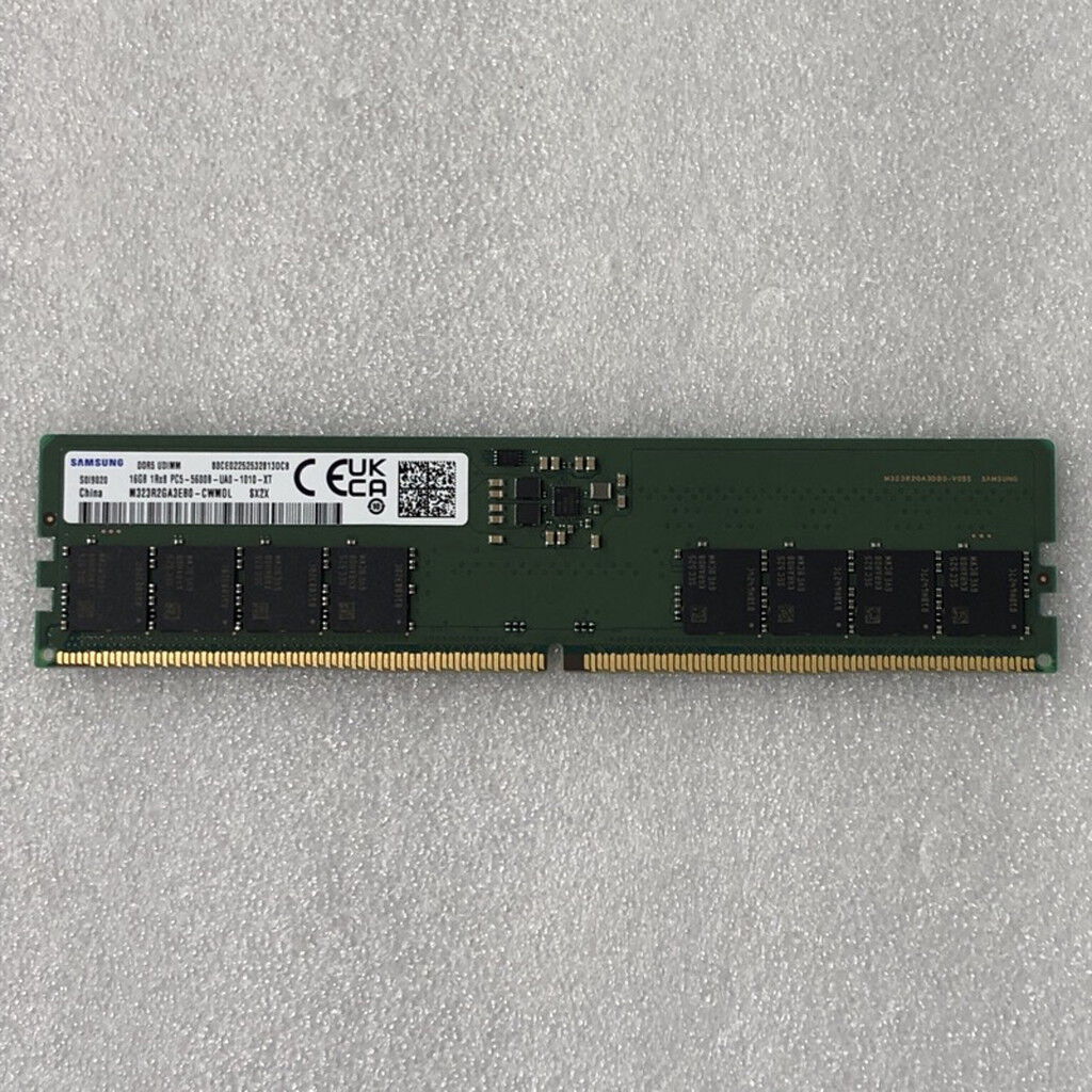 【SAMSUNG】M323R2GA3EB0-CWM 1枚 中古 Samsung M323R2GA3EB0-CWM(DDR5 PC5-44800 16GB) 1460026031