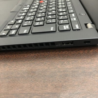 【福山ココローズ店】中古  LENOVO ThinkPad X13 (AMD Ryzen 5 Pro 4650U 2.10GHz/32GB/SSD256GB/-/オンボード/13.3/1920x1080/Wi-Fi/WEBCAM/W11P/Microsoft Office Home and Business 2024) 184183 