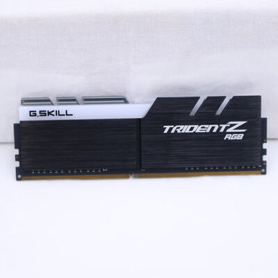 【通販センター】中古  PC4-25600 8GB デスクトップ用(DDR4-3200) 140727 