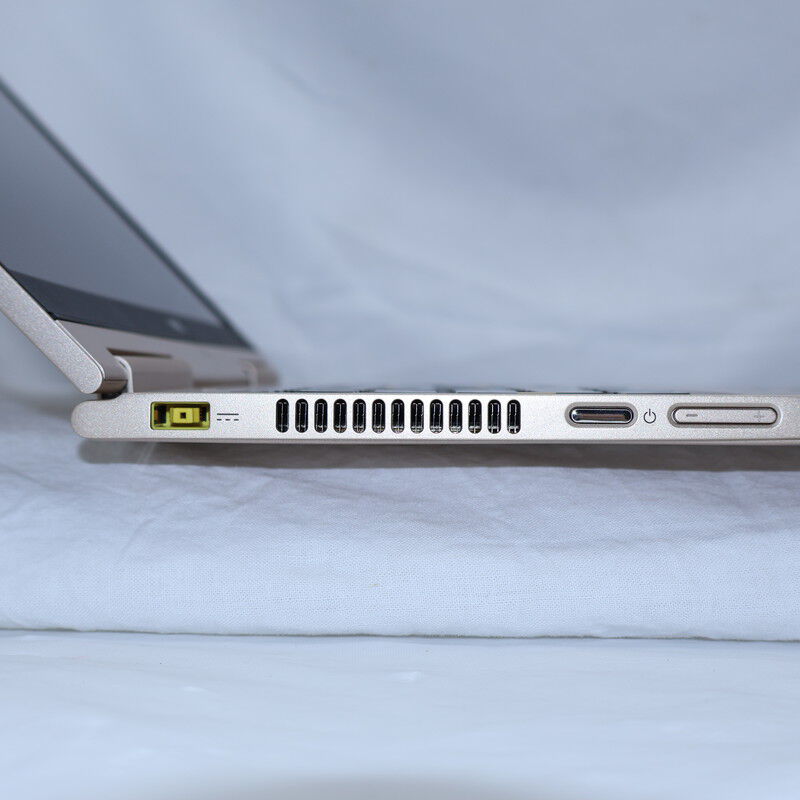 中古 NEC LAVIE Hybrid ZERO HZ750/LAG PC-HZ750LAG(Intel Core i7