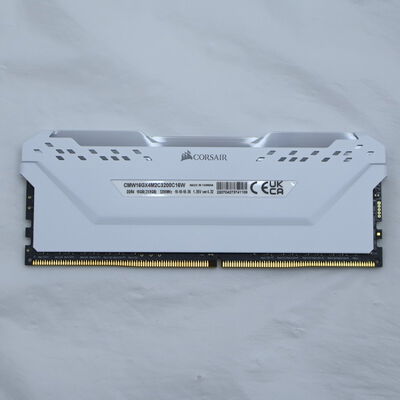 【通販センター】中古  PC4-25600 8GB デスクトップ用(DDR4-3200) 140727 