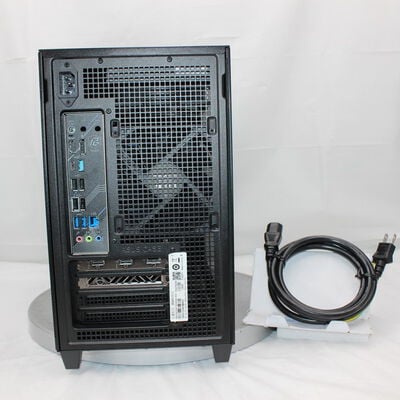 【通販センター】中古  【ジャンク品/保証無/返品質問不可】Original PC(AMD Ryzen 7 7700 8 Core Processer/32GB DDR5 (PC5)/SSD500GB/なし/AMD Radeon RX 9060XT 16GB/W11H64 MAR) 192373 