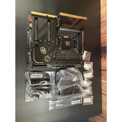 【富士青葉店】中古  ASRock X670E Taichi (X670E AM5 E-ATX DDR5) 152467 