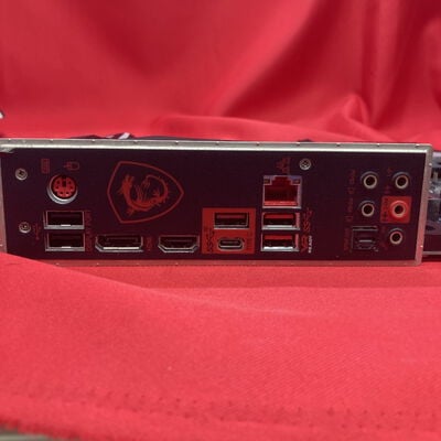【千葉店】中古  MSI MPG Z390 GAMING PRO CARBON (Z390 1151 ATX) 138851 