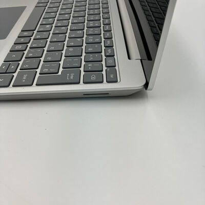 【なんば店】中古  Microsoft Surface Go 124I (i5 1035G1/8GB/SSD128GB/WLAN/12.4) 3280023850 