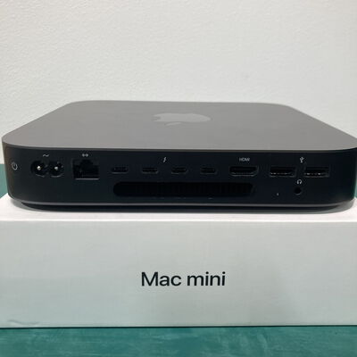 【浦添城間店(沖縄)】中古  Apple Mac mini 2018 MRTT2J/A (Core i5 3.0GHz/8GB/SSD 256GB/4096 x 2304/Gigabit LAN + Wifi) 194664 