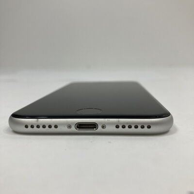 【神戸・三宮店】中古  【au】Apple iPhoneSE 4.7インチ (第2世代/2020) 64GB (ホワイト) MHGQ3J/A 新パッケージ版 146172 