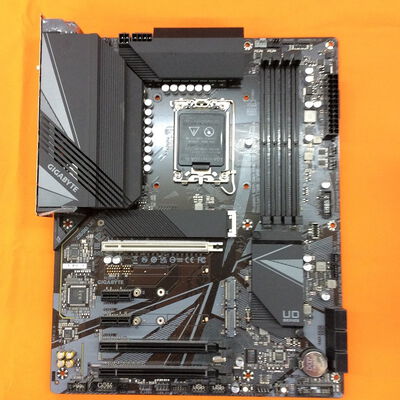 【なんば店】中古  GIGABYTE Z690 UD AX (Z690 1700 ATX DDR5) 3280020965 