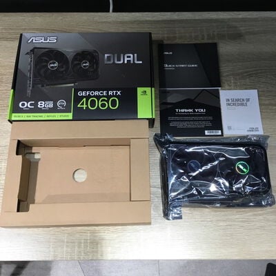 【松山環状枝松店】中古  ASUS DUAL-RTX4060-O8G-V2(RTX4060 8GB) 4560001391 