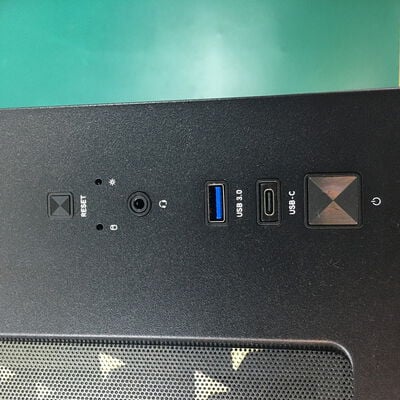 【佐賀南部バイパス店】中古  自作PC(Ryzen 7 7800X3D/32GB/SSD1TB/ドライブなし/RTX5070Ti) 5250001450 