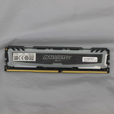 【通販センター】中古  PC4-21300 16GB デスクトップ用(DDR4-2666) 135638 
