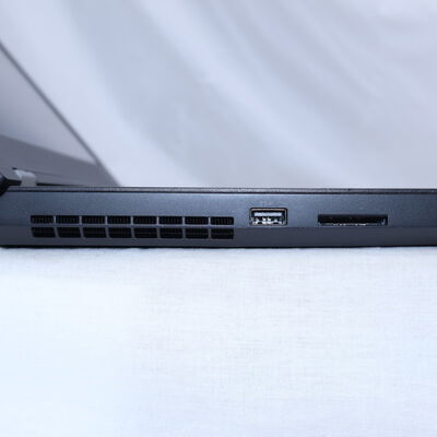 【通販センター】中古  Lenovo ThinkPad P52 202540 