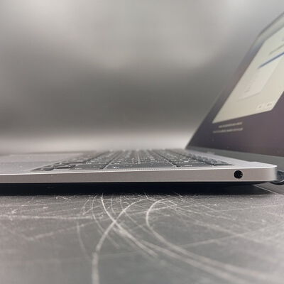 【大須店】中古  Apple MacBook Air 13インチ 2020 (M1 8CPU 7GPU/8GB/256GB) スペースグレイ MGN63J/A 144573 