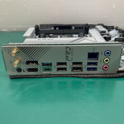 【浦添城間店(沖縄)】中古  ASRock B650M Pro RS WiFi (B650 AM5 mATX DDR5) 4780001294 