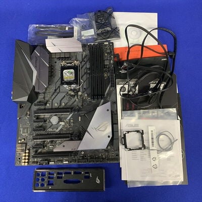 【横浜駅前店】中古  ASUS ROG STRIX Z370-F GAMING (Z370 1151 ATX DDR4) 136224 