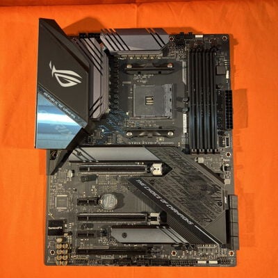 【なんば店】中古  ASUS ROG STRIX X570-F GAMING(X570 AM4 ATX DDR4) 140039 