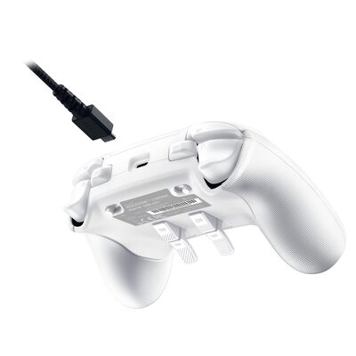 Razer  Wolverine V2 Chroma (White) (RZ06-04010200-R3M1) 