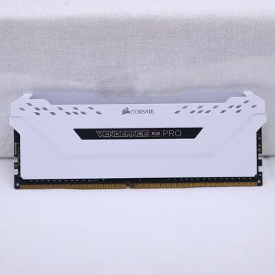 【通販センター】中古  PC4-25600 8GB デスクトップ用(DDR4-3200) 140727 