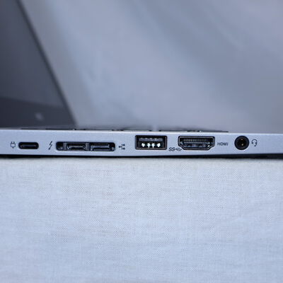 【通販センター】中古  【ジャンク品/保証無/返品質問不可】NEC VersaPro タイプVB PC-VKM17BZG4 (Core i5 8350U/8GB/SSD256GB/-/オンボード/12.5/1366x768/Wi-Fi/WEBCAM/W11H64 MAR) 186213 