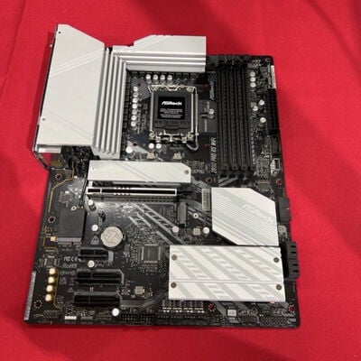 【静岡東瀬名店】中古  ASRock Z890 Pro RS WiFi (Z890 1851 ATX DDR5) 172169 