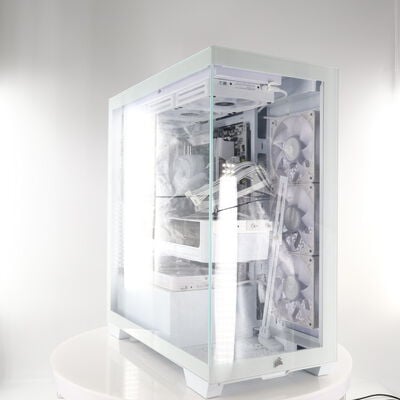 【秋葉原本店】中古  自作パソコン(Ryzen 9 7950X3D/32GB/SSD1TB+2TB/RTX5070Ti/W11P) 3410016097 